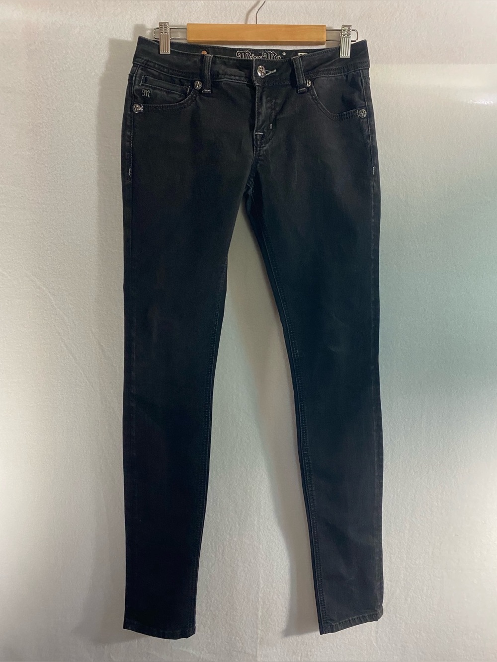 Miss Me Women’s Mid Rise Embellished Wing Flap Pocket Skinny Jeans Black Size 28